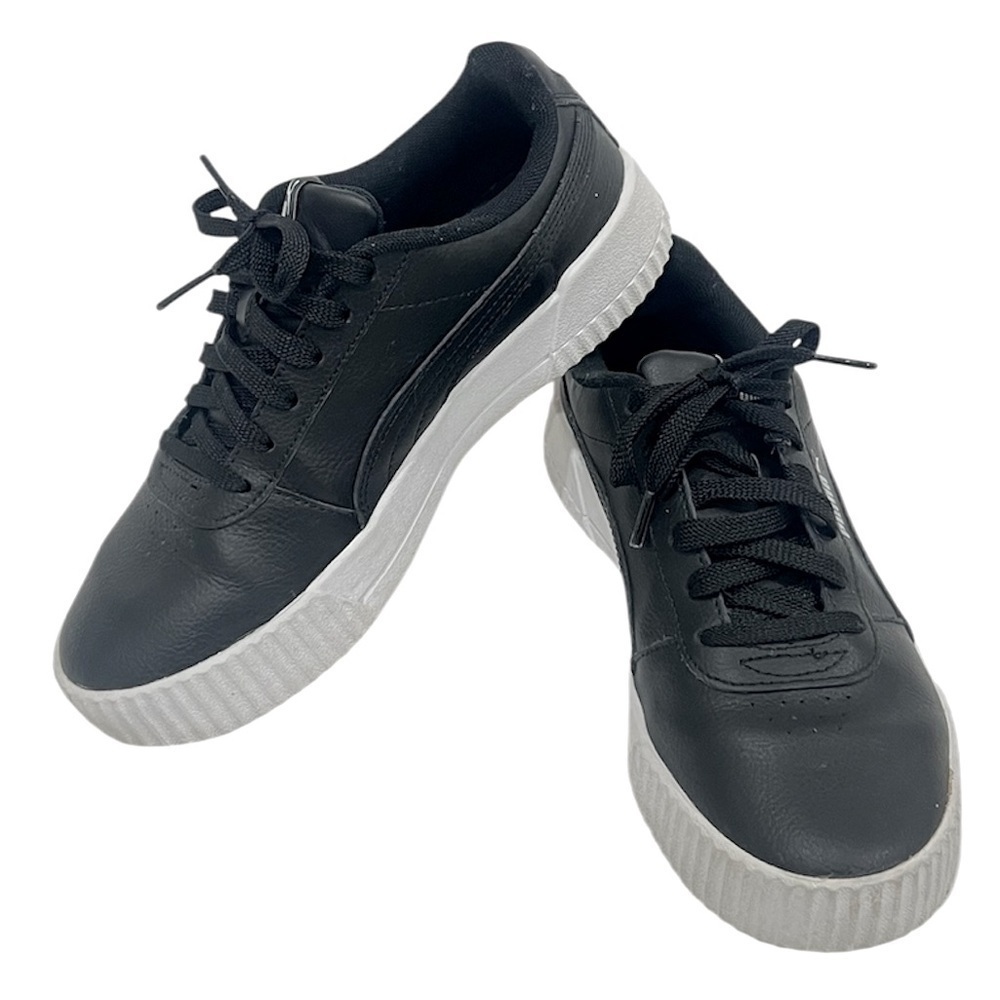 Puma Carina black soft foam sneakers size 7